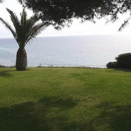Kavouri 2 Dom wakacyjny *